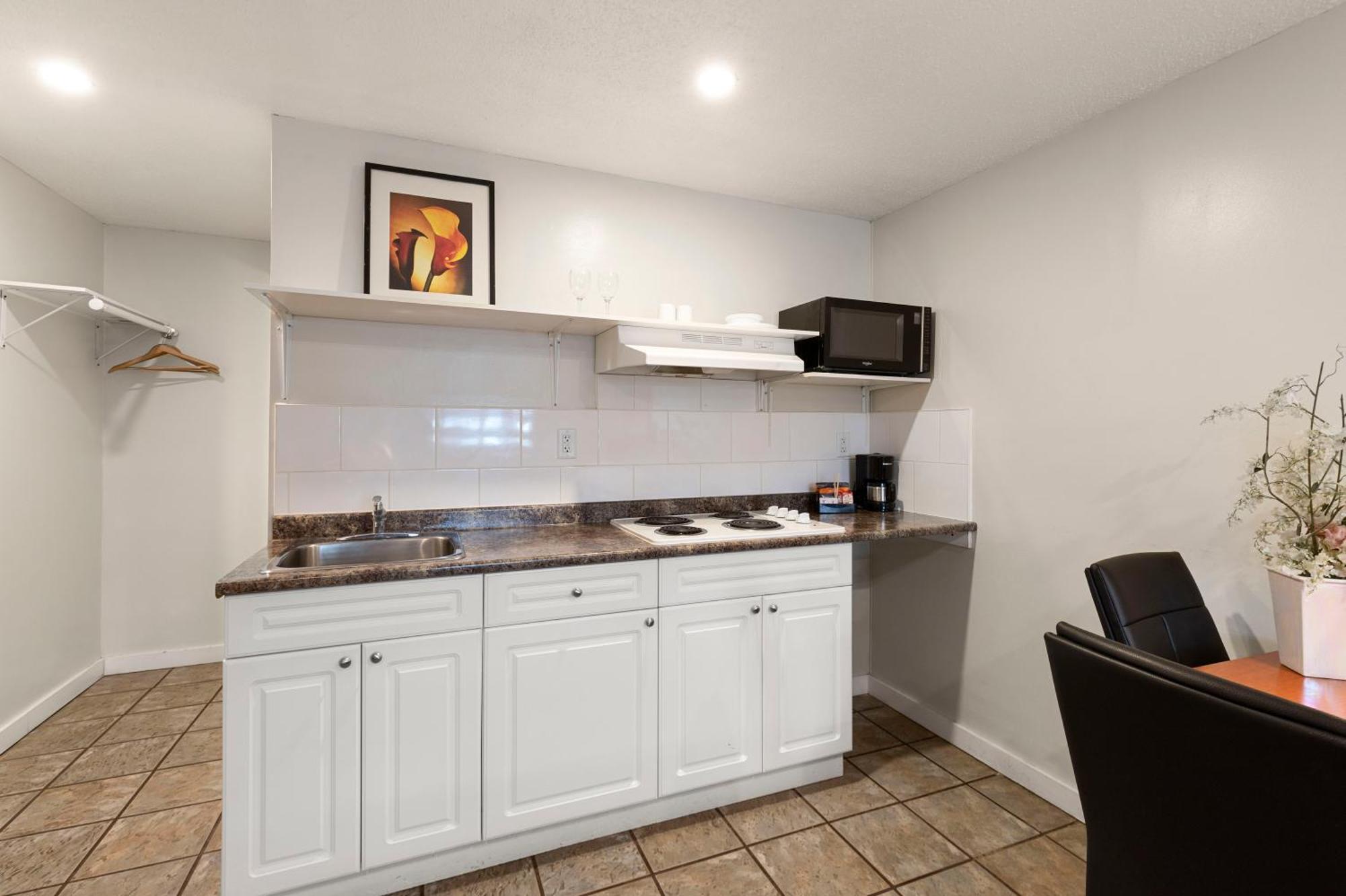 Oasis Inn Kelowna Ngoại thất bức ảnh