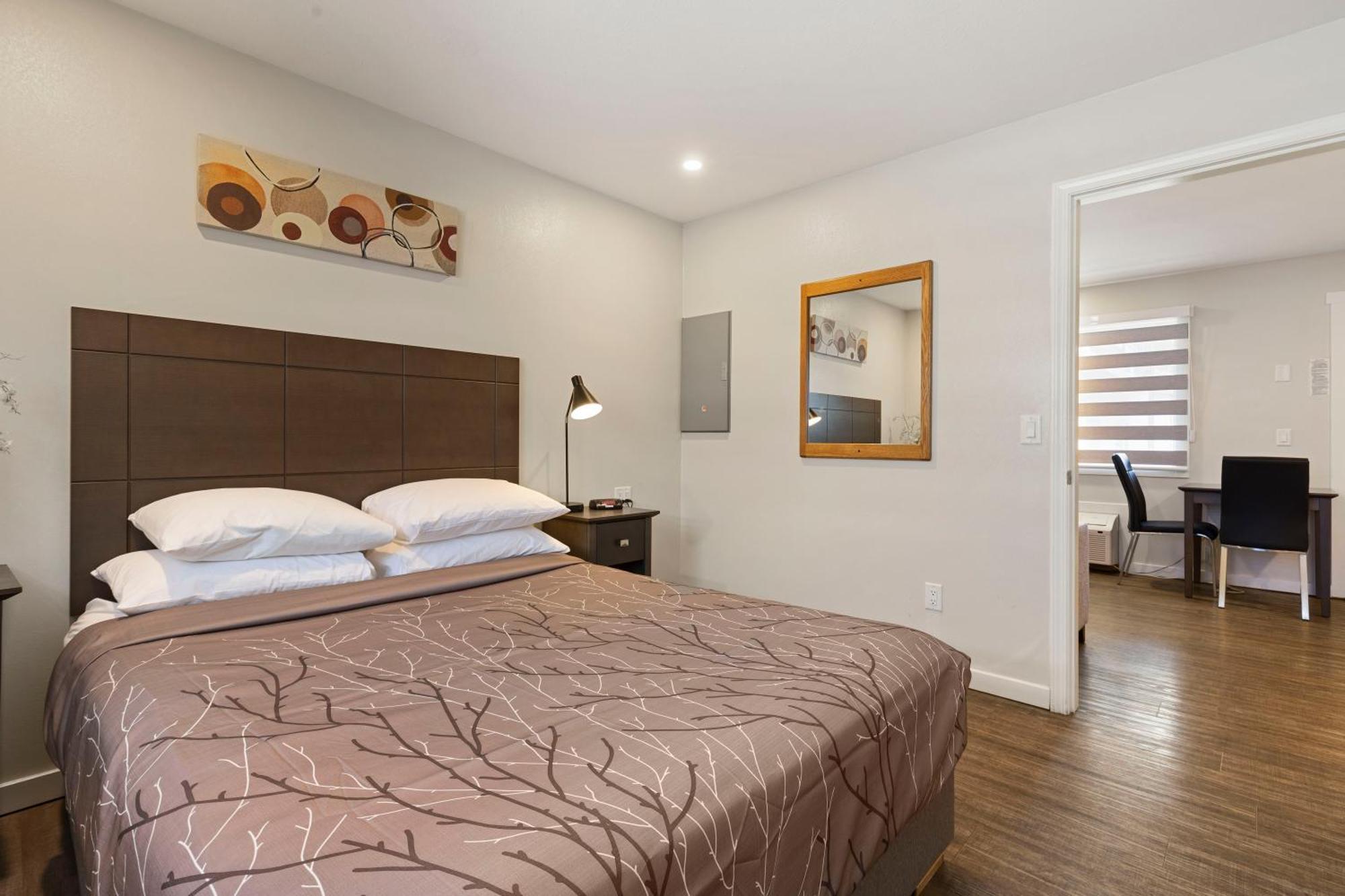 Oasis Inn Kelowna Ngoại thất bức ảnh