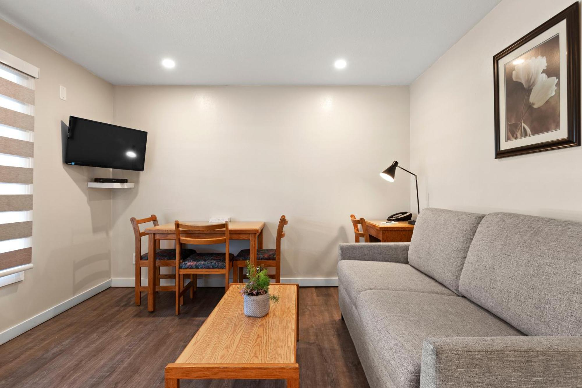 Oasis Inn Kelowna Ngoại thất bức ảnh