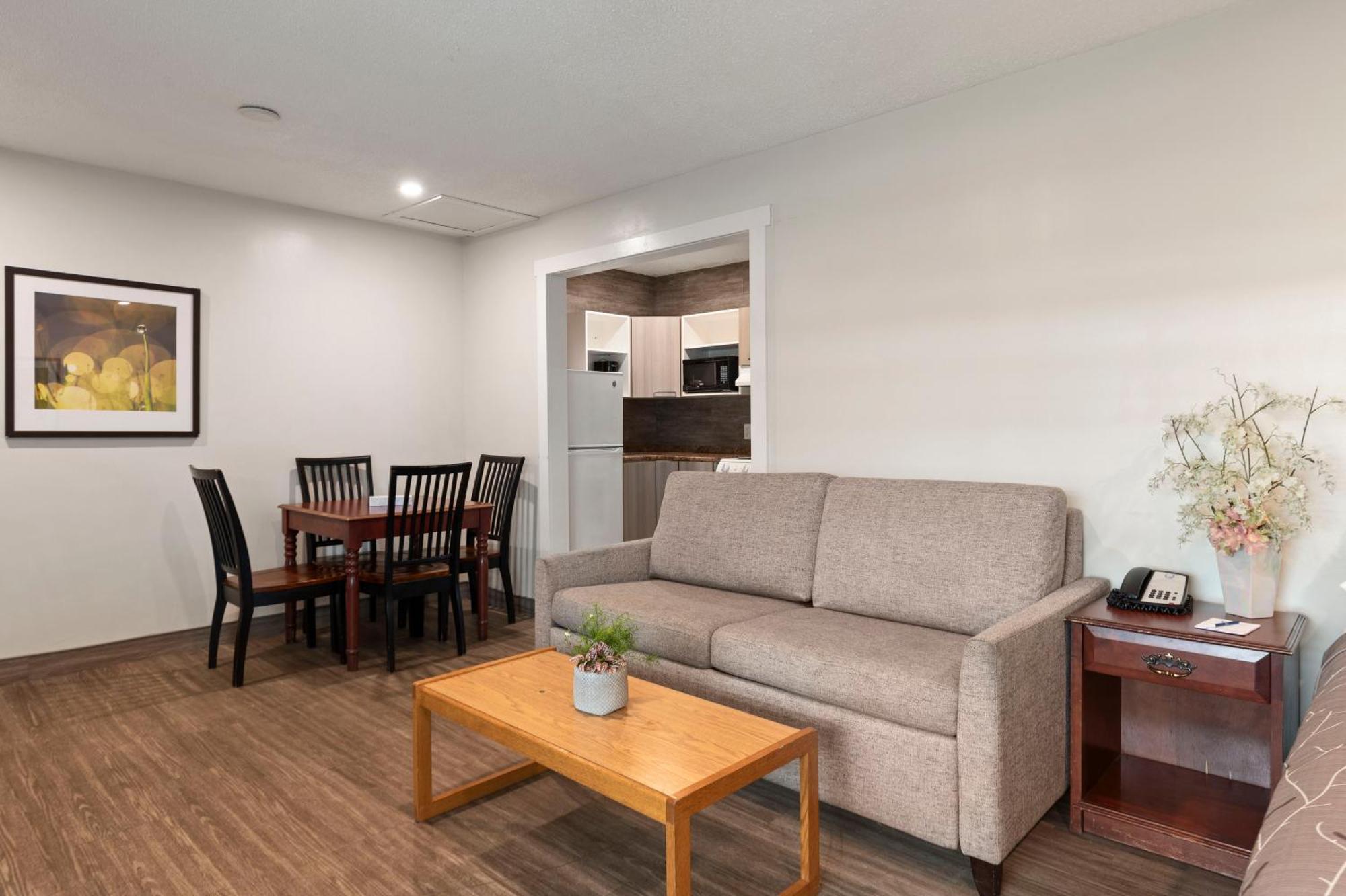 Oasis Inn Kelowna Ngoại thất bức ảnh