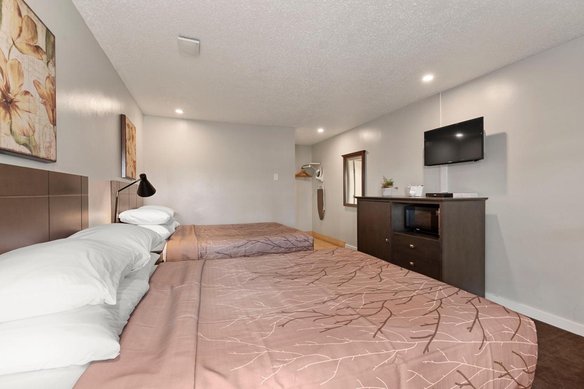 Oasis Inn Kelowna Ngoại thất bức ảnh