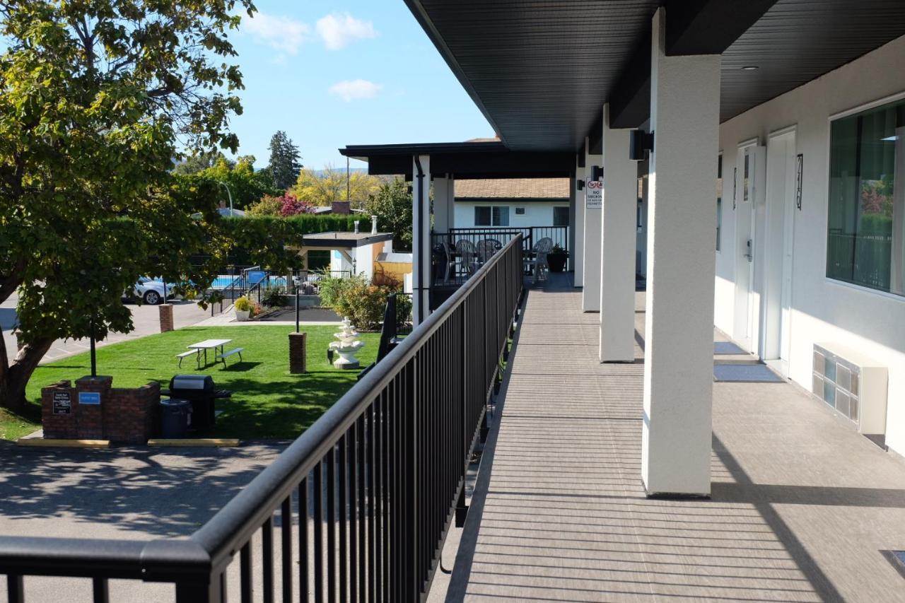 Oasis Inn Kelowna Ngoại thất bức ảnh