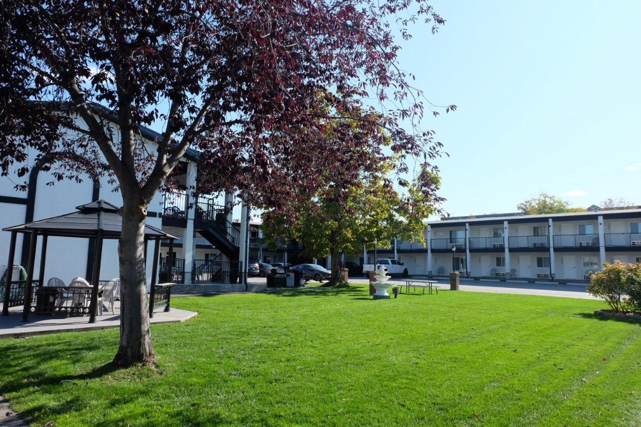 Oasis Inn Kelowna Ngoại thất bức ảnh