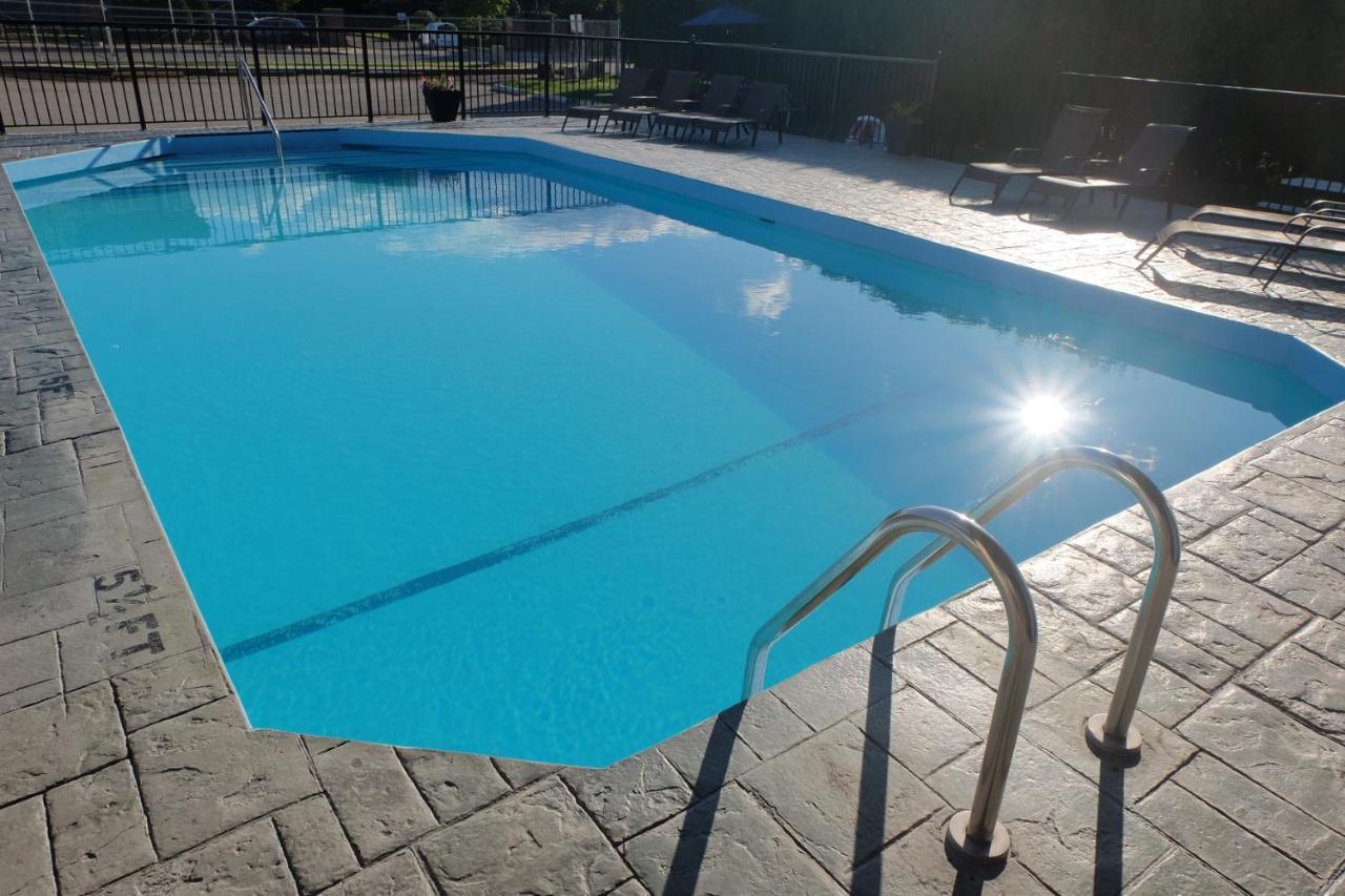 Oasis Inn Kelowna Ngoại thất bức ảnh